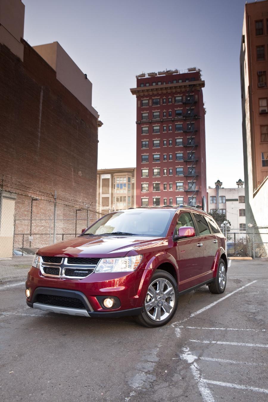  Dodge Journey 2011 года  (фото 41 из 69)